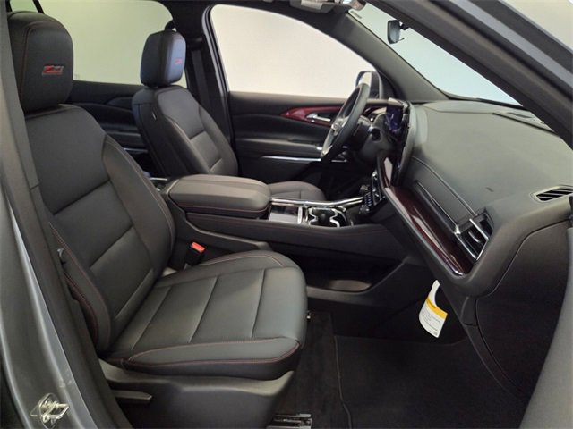 Used 2025 Chevrolet Traverse Z71 w/ Driver Confidence Package image 18