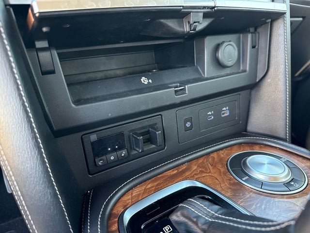Used 2023 Nissan Armada SL w/ Captain's Chairs Package RWD image 21