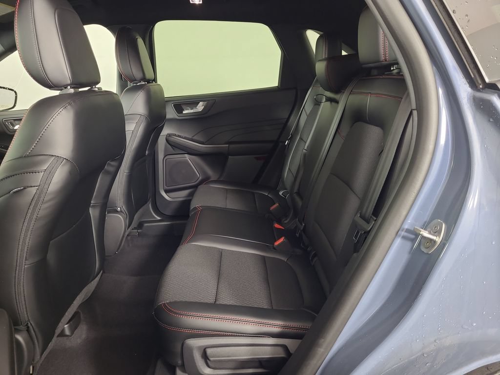 New 2026 Ford Escape ST-Line w/ Tech Pack #1 AWD/4WD image 18