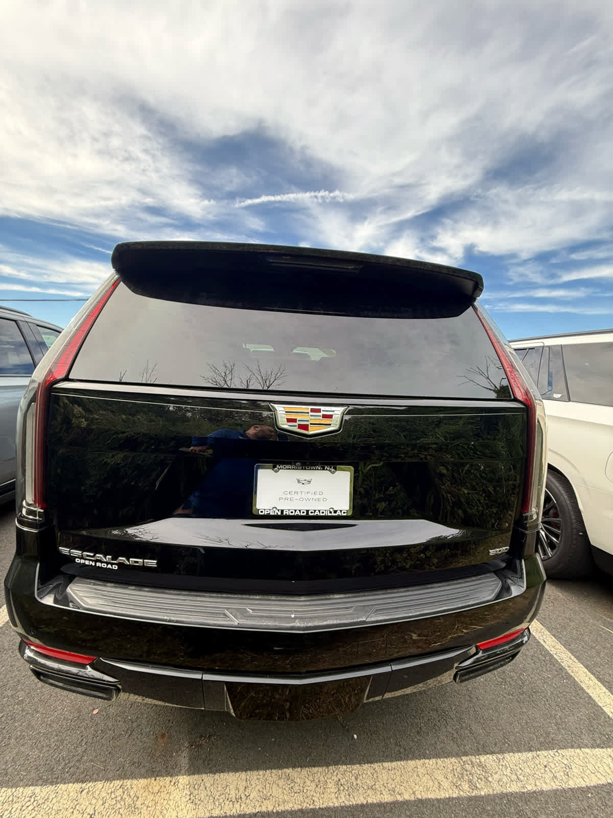 Certified 2023 Cadillac Escalade Sport w/ Touring Package AWD/4WD image 31