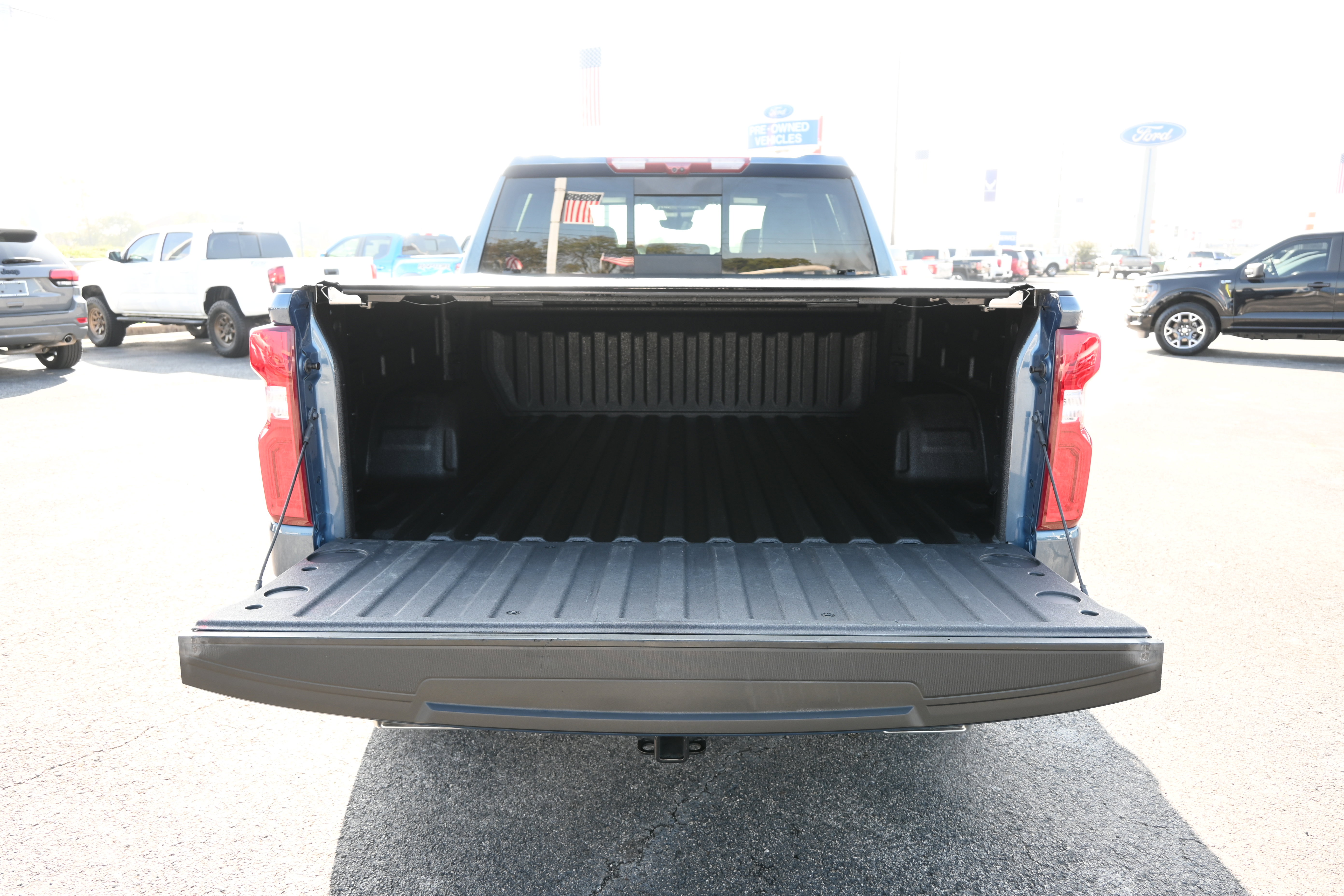 Used 2024 Chevrolet Silverado 1500 LTZ w/ Technology Package image 5