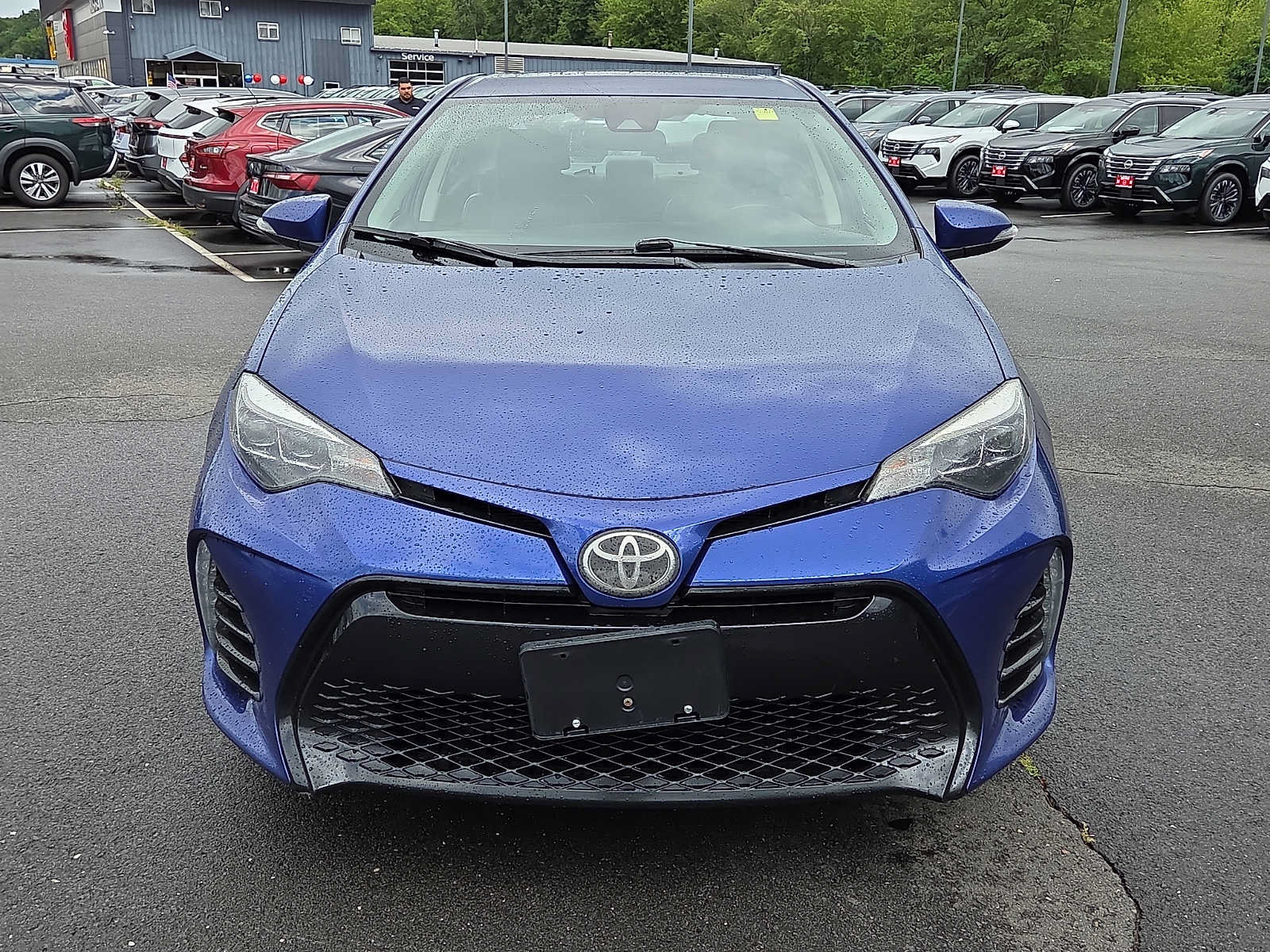Used 2018 Toyota Corolla XSE FWD image 2