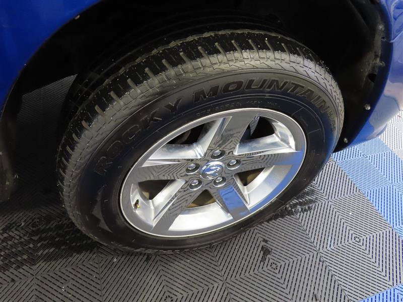 Used 2017 RAM 1500 Express AWD/4WD image 9