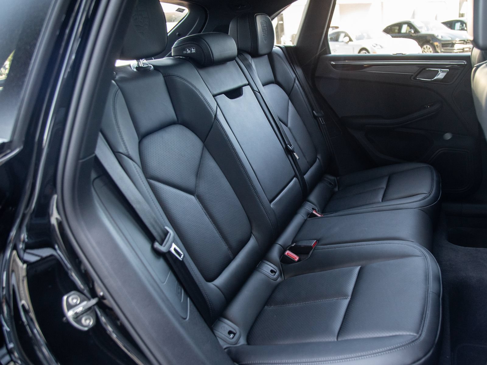 New 2026 Porsche Macan AWD/4WD image 24