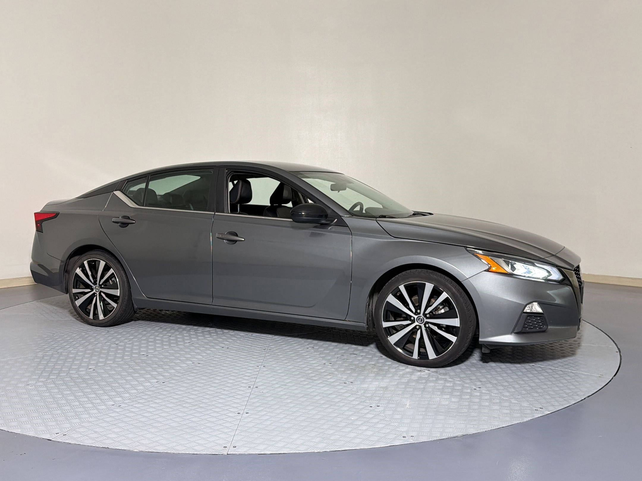 Used 2022 Nissan Altima 2.5 SR FWD image 6