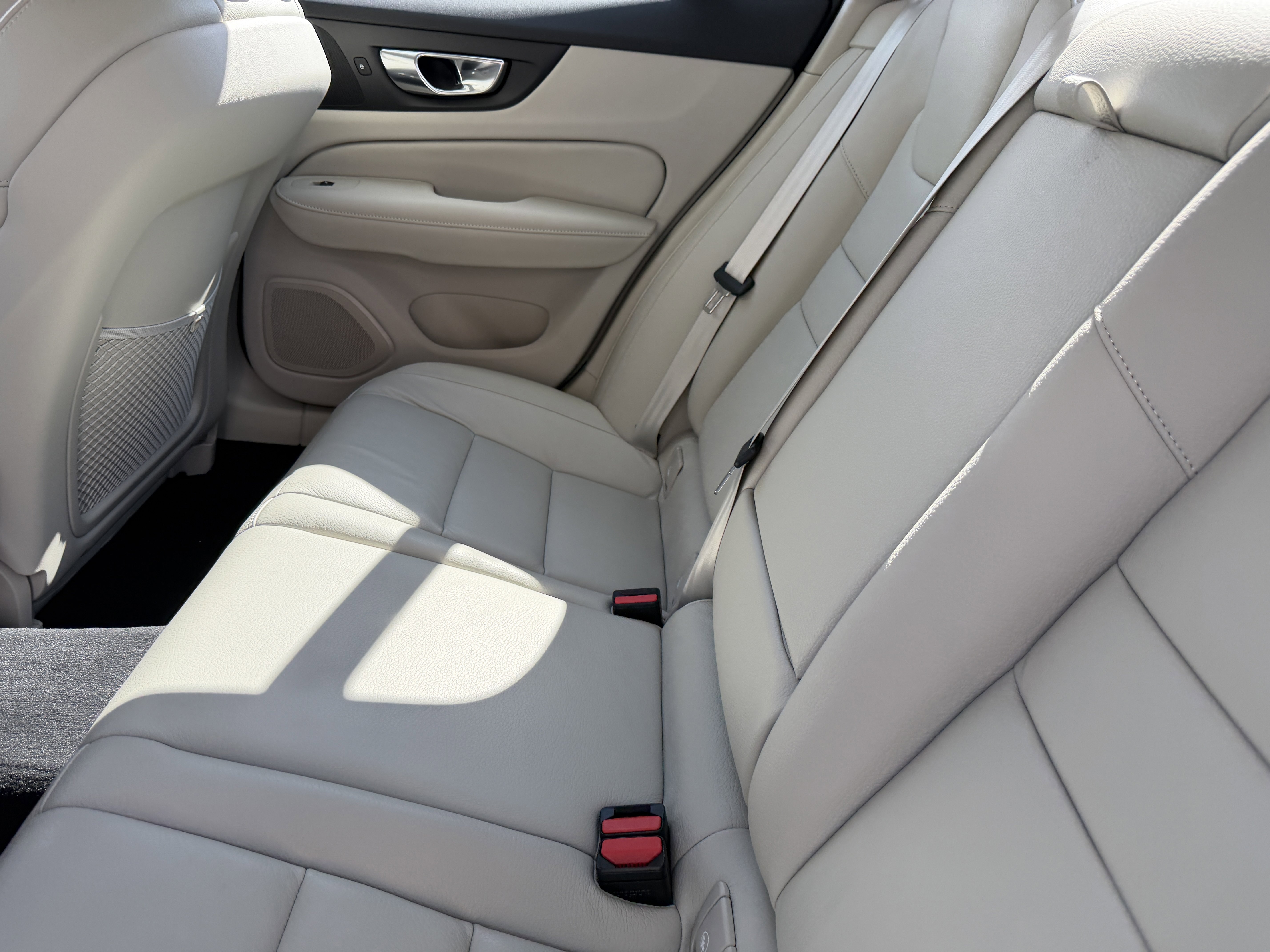 Certified 2024 Volvo S60 B5 Plus image 16