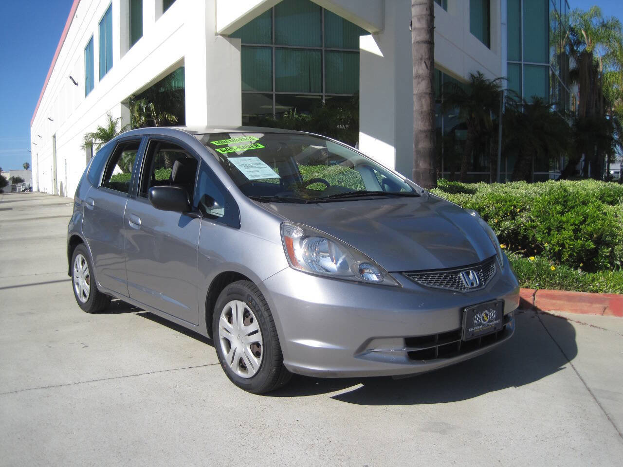Used 2010 Honda Fit image 3
