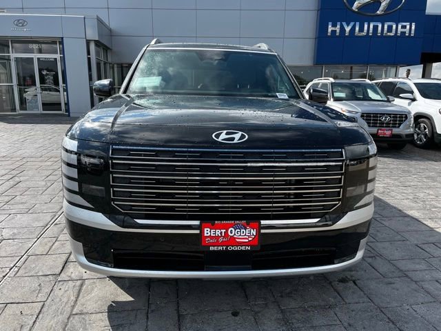 New 2026 Hyundai Palisade Calligraphy FWD image 2