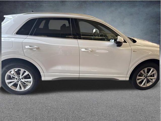 Used 2025 Audi Q3 2.0T Premium AWD/4WD image 7