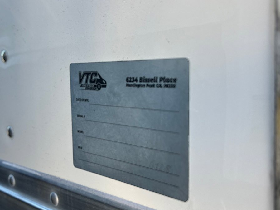 Used 2024 Isuzu NPR image 39