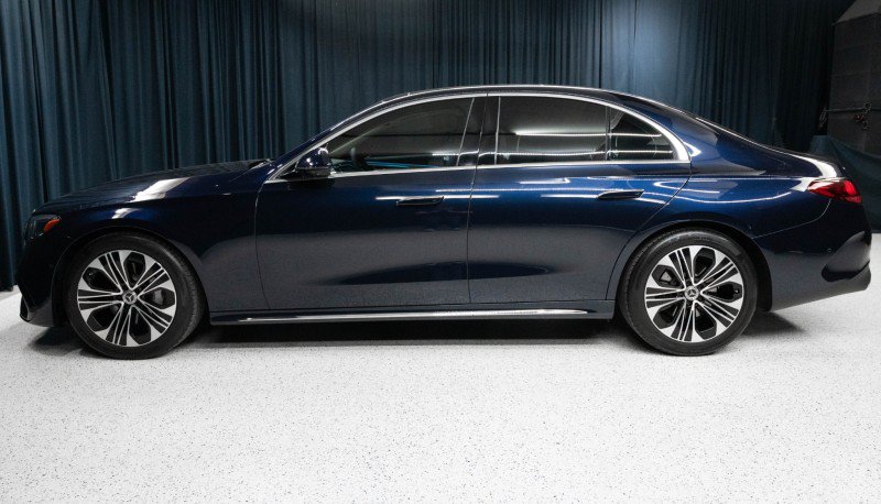 Certified 2025 Mercedes-Benz E 350 4MATIC Sedan image 8