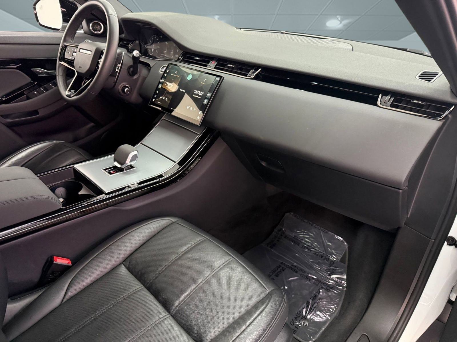 Used 2024 Land Rover Range Rover Evoque S image 21