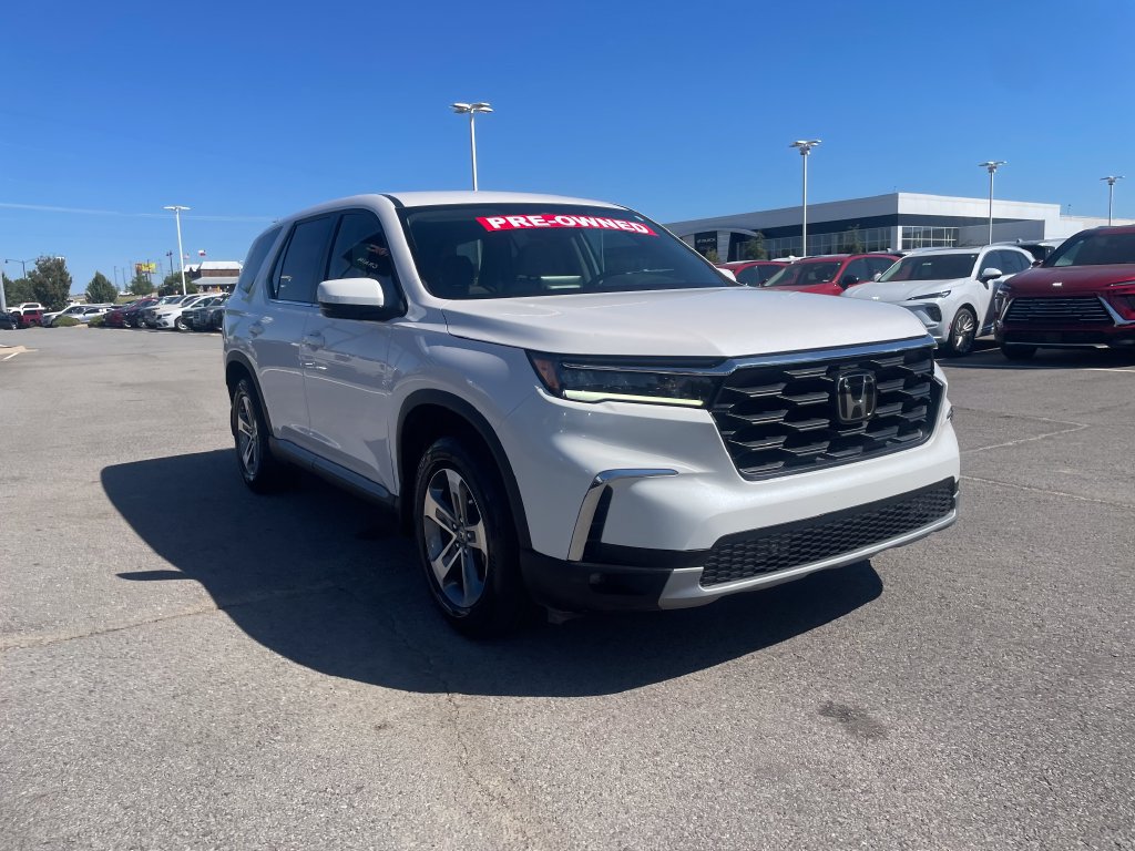 Used 2025 Honda Pilot EX-L image 3