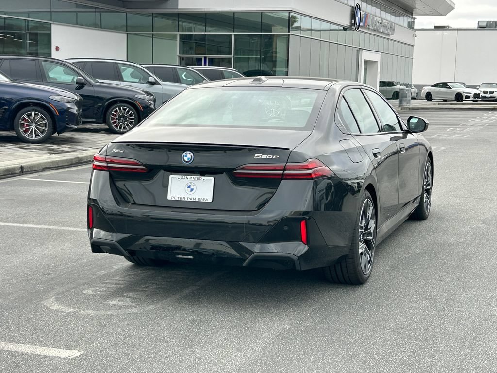 New 2027 BMW 550e xDrive w/ Executive Package AWD/4WD image 5