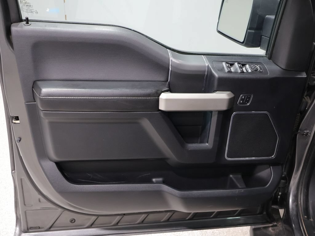 Used 2015 Ford F150 Lariat w/ Equipment Group 502A Luxury AWD/4WD image 15