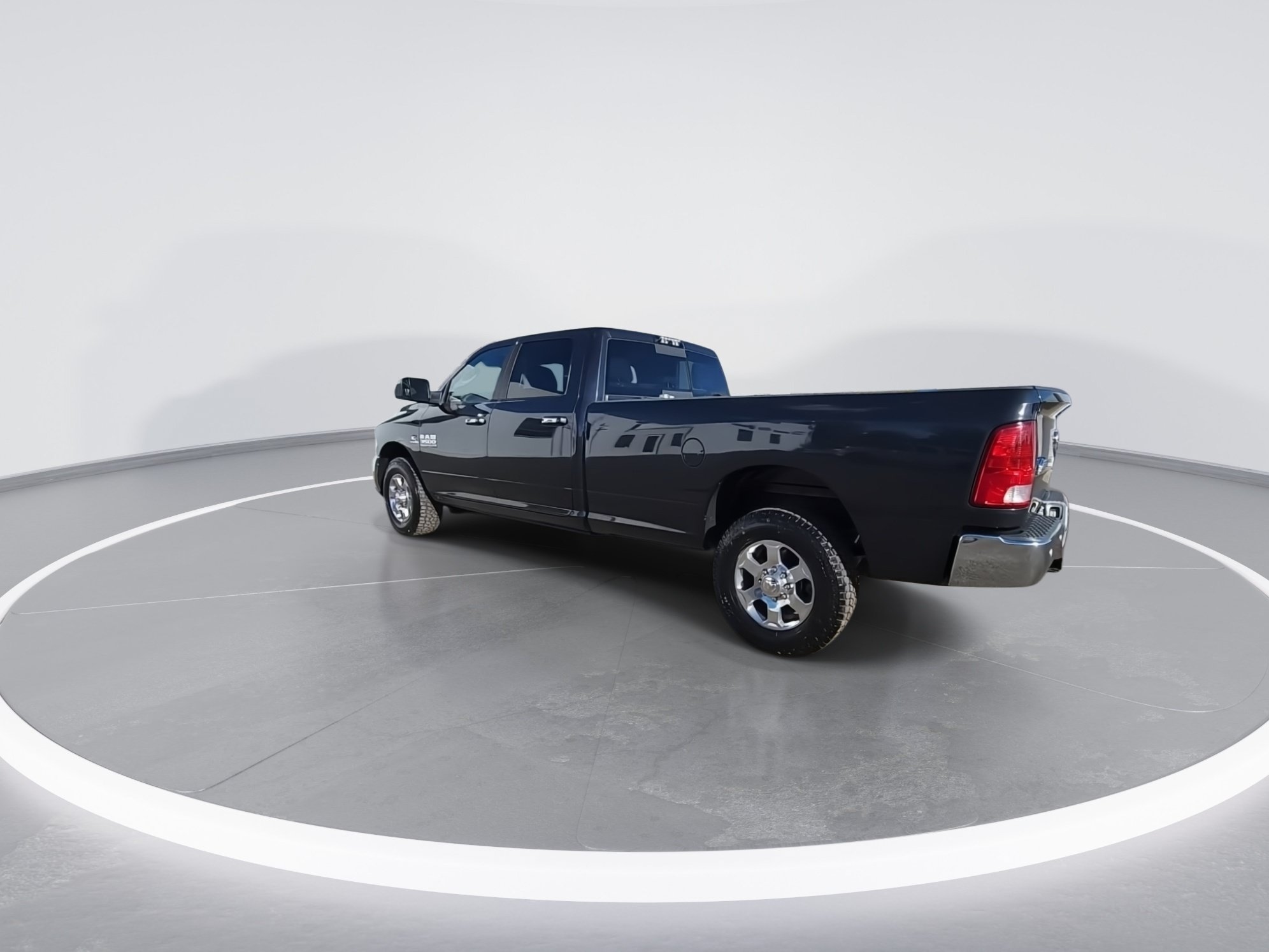 Used 2018 RAM 3500 Big Horn RWD image 6