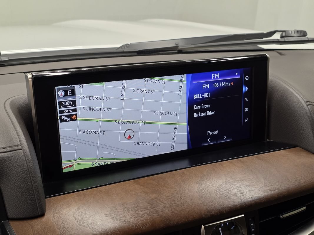 Used 2017 Lexus LX 570 4WD w/ Luxury Package image 35