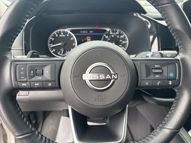 Used 2024 Nissan Pathfinder SV image 13