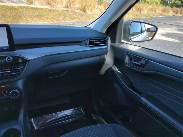 Used 2023 Ford Escape Active image 16