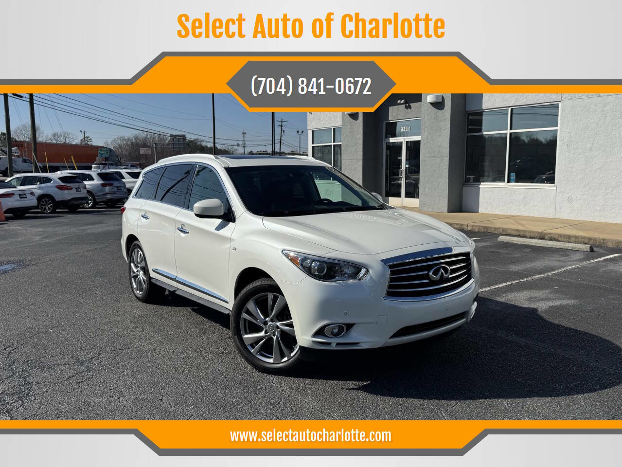 Used 2015 INFINITI QX60 AWD w/ Deluxe Touring Package image 1
