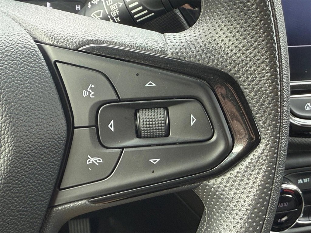 Used 2021 Chevrolet TrailBlazer LT w/ Convenience Package image 17