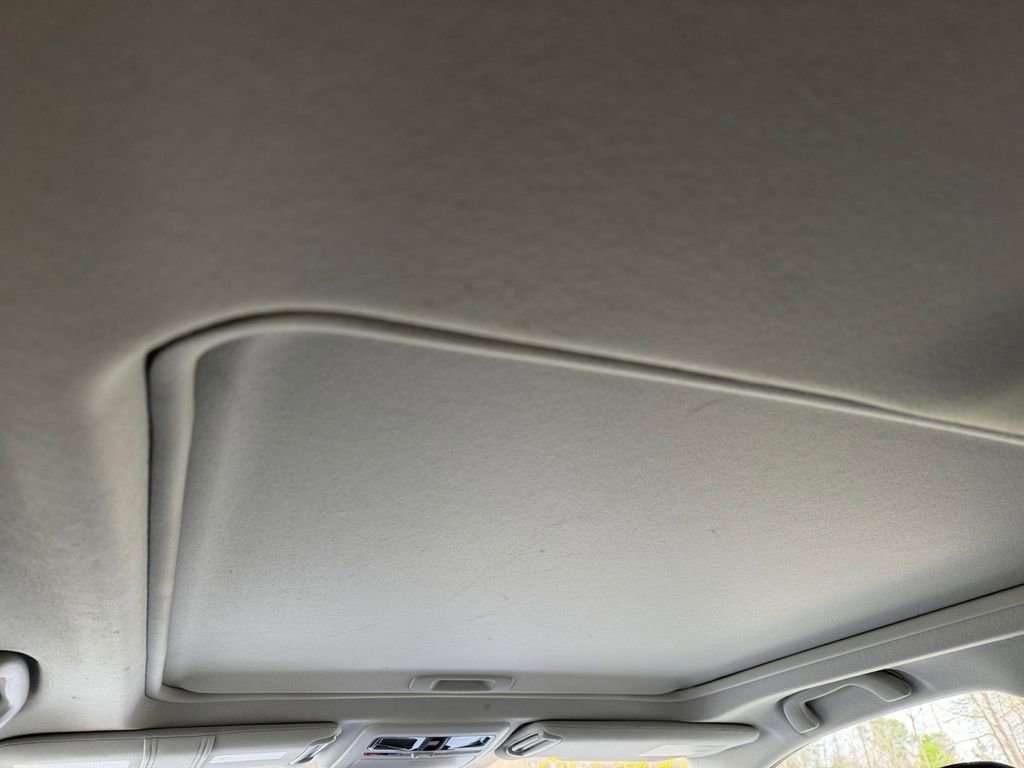 Used 2017 Subaru Forester 2.5i Premium w/ All-Weather Package image 14