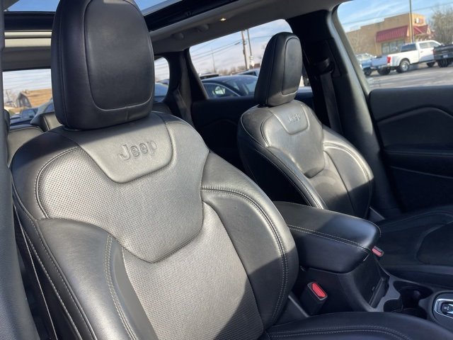 Used 2019 Jeep Cherokee Limited image 11