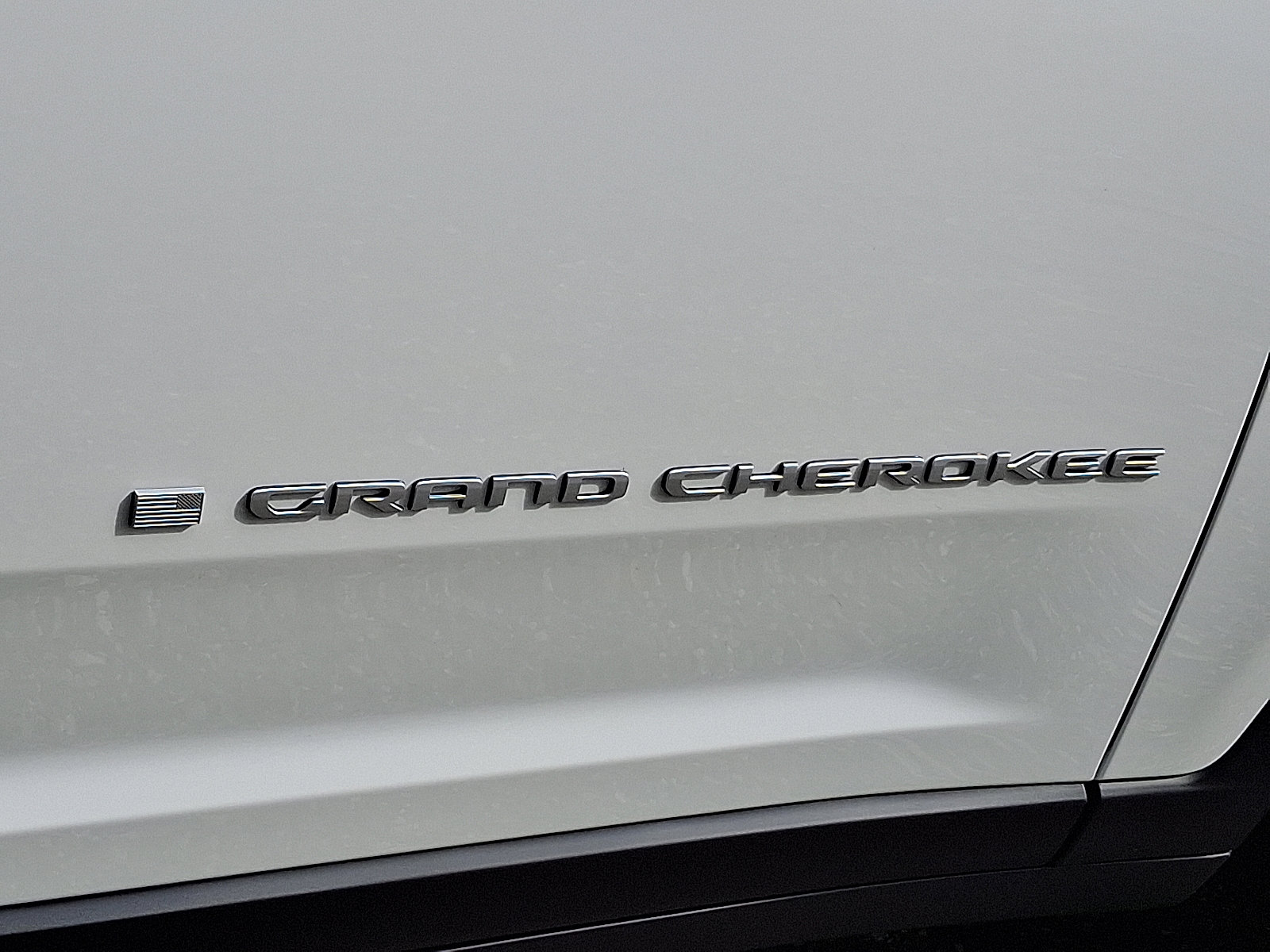 New 2025 Jeep Grand Cherokee Limited w/ Luxury Tech Group II image 16