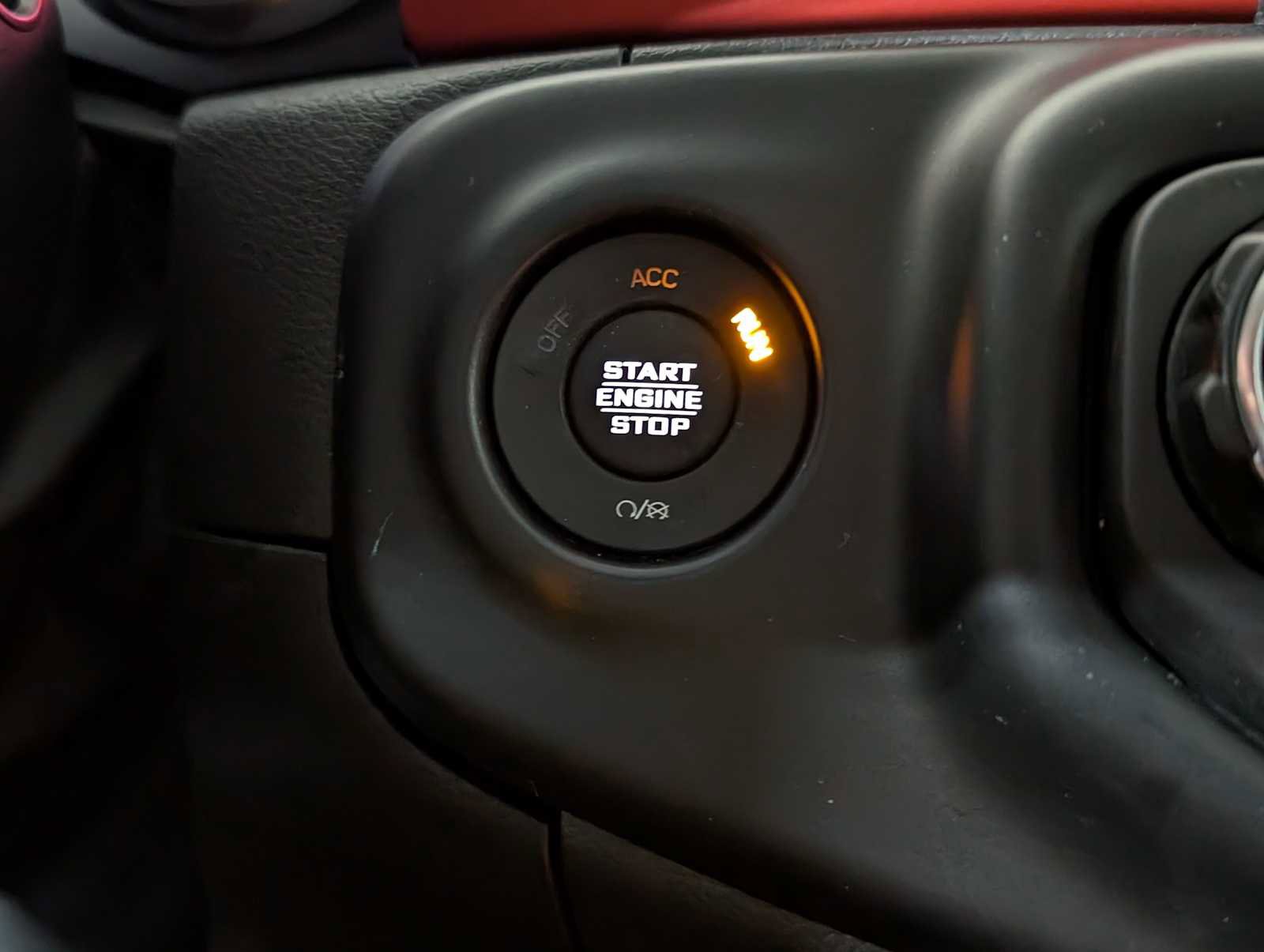 Used 2022 Jeep Wrangler Unlimited Rubicon AWD/4WD image 35
