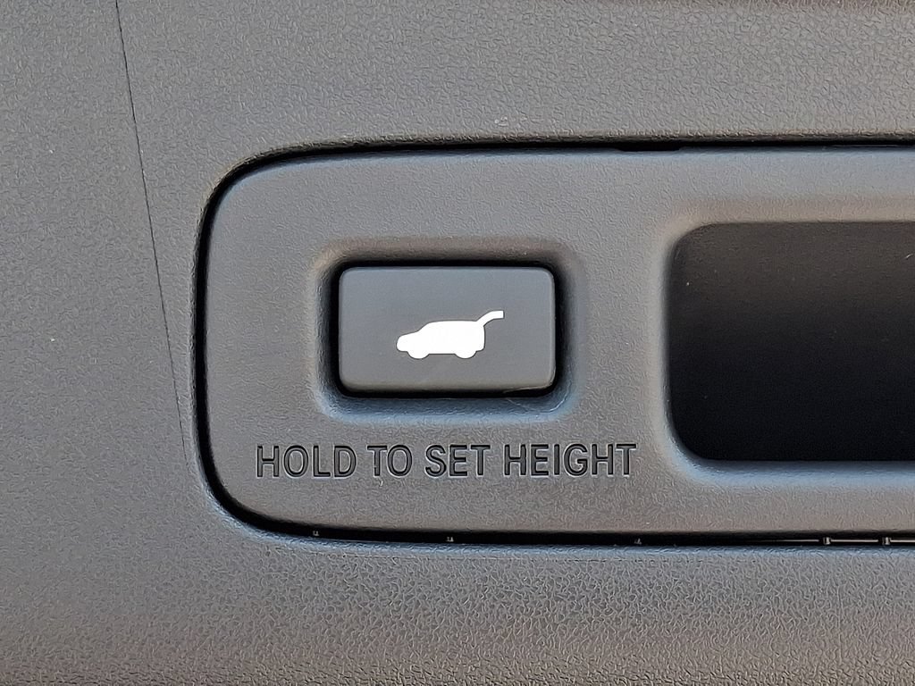 Used 2025 Acura ADX FWD image 29