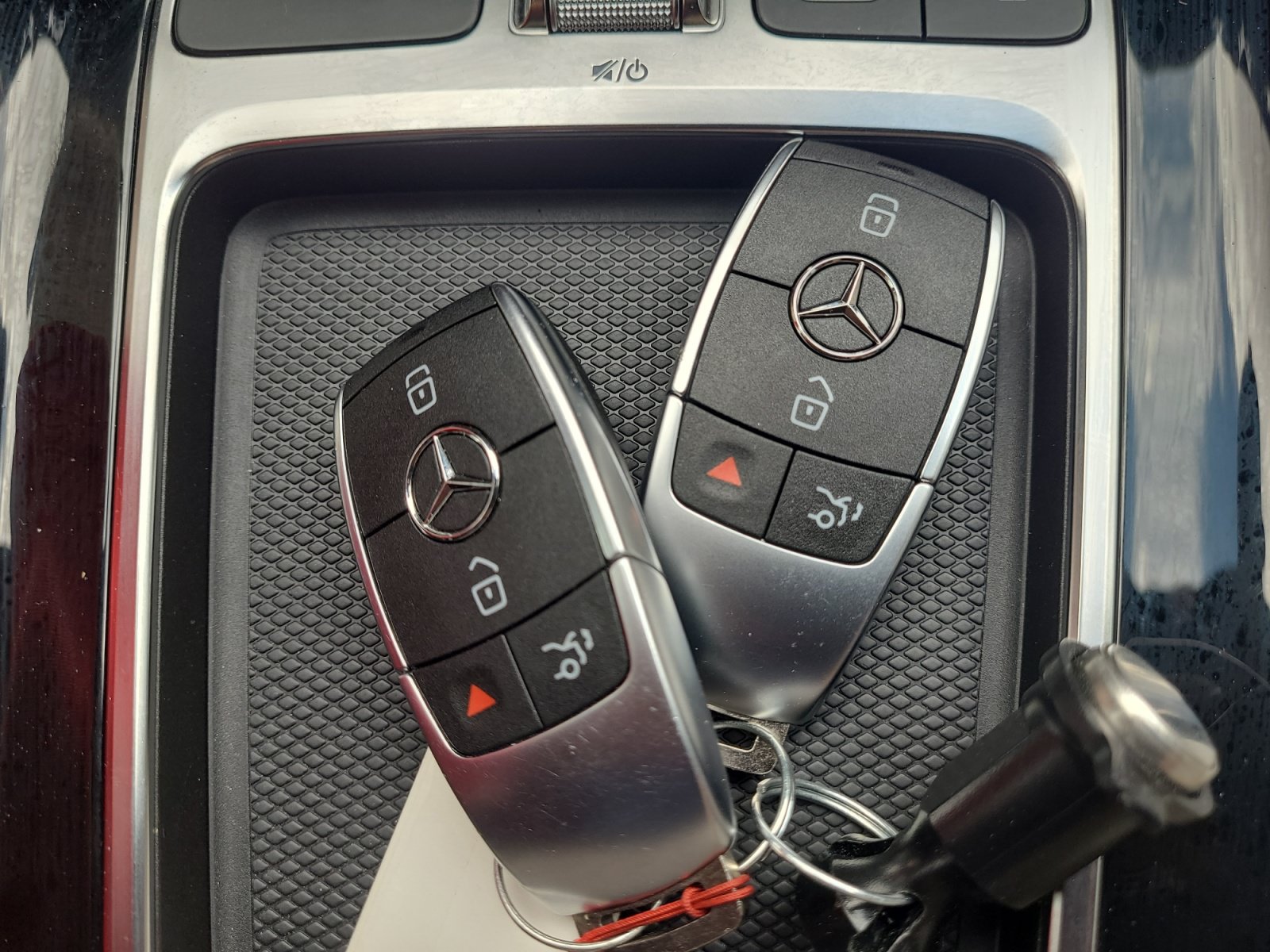 Used 2025 Mercedes-Benz GLA 250 4MATIC image 33