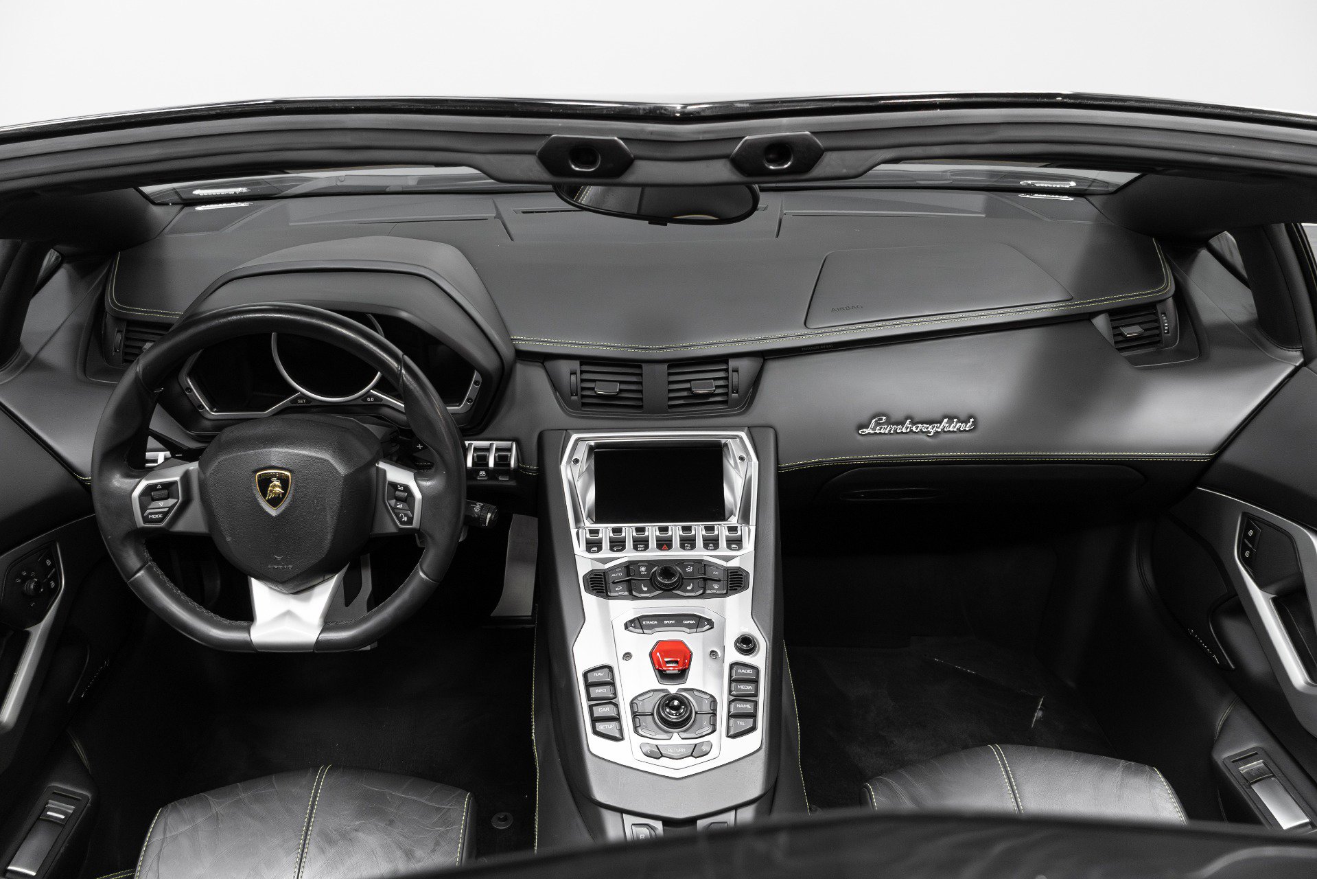 Used 2015 Lamborghini Aventador LP 700-4 image 10