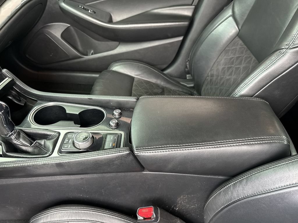 Used 2017 Nissan Maxima SR FWD image 17