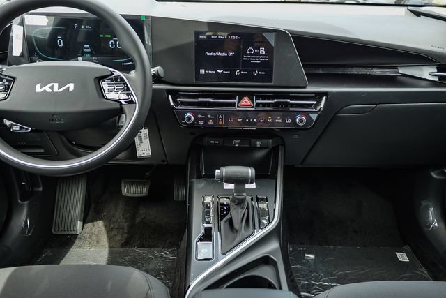 New 2026 Kia Niro LX FWD image 6