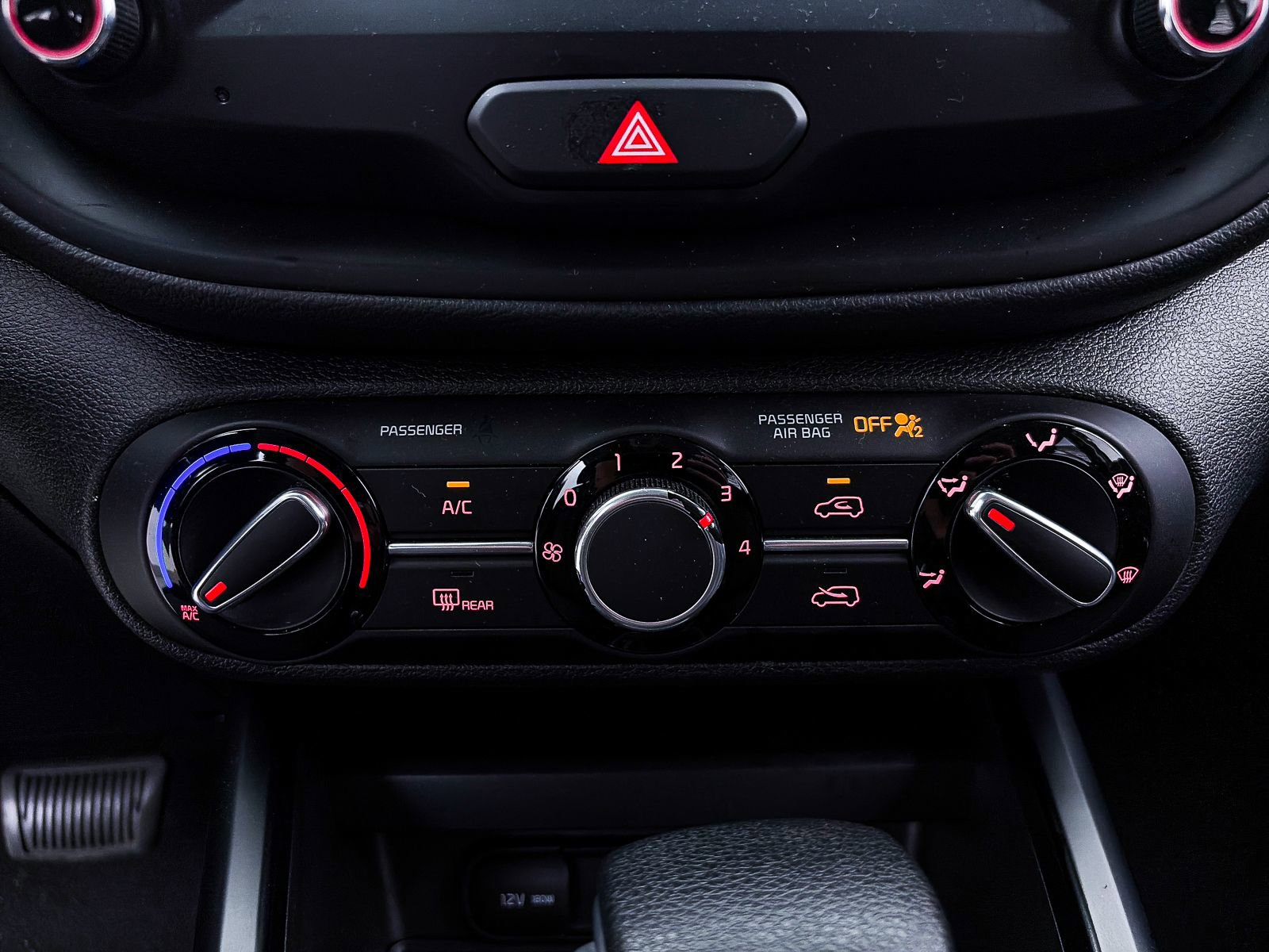 Used 2020 Kia Soul LX image 21