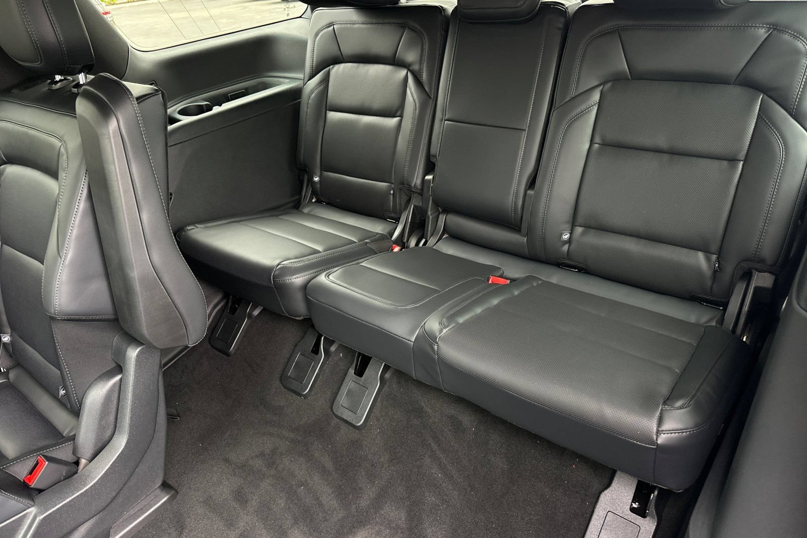 New 2026 Lincoln Navigator Reserve w/ Jet Appearance Package AWD/4WD image 14