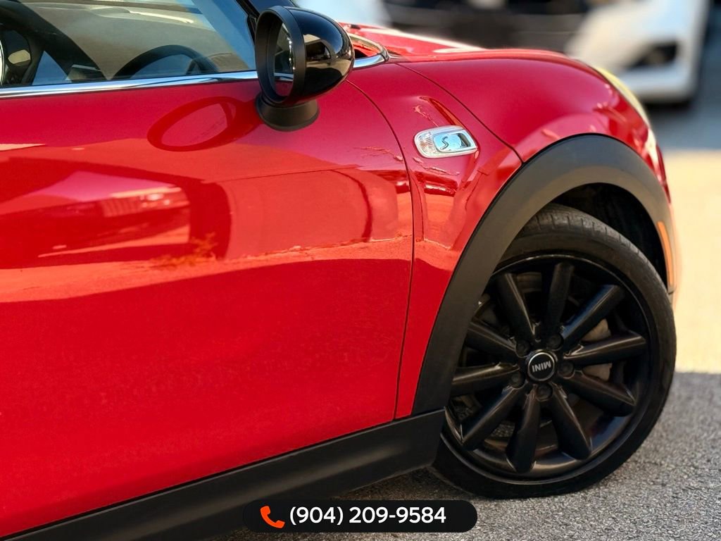 Used 2019 MINI Cooper S w/ Premium Package image 10
