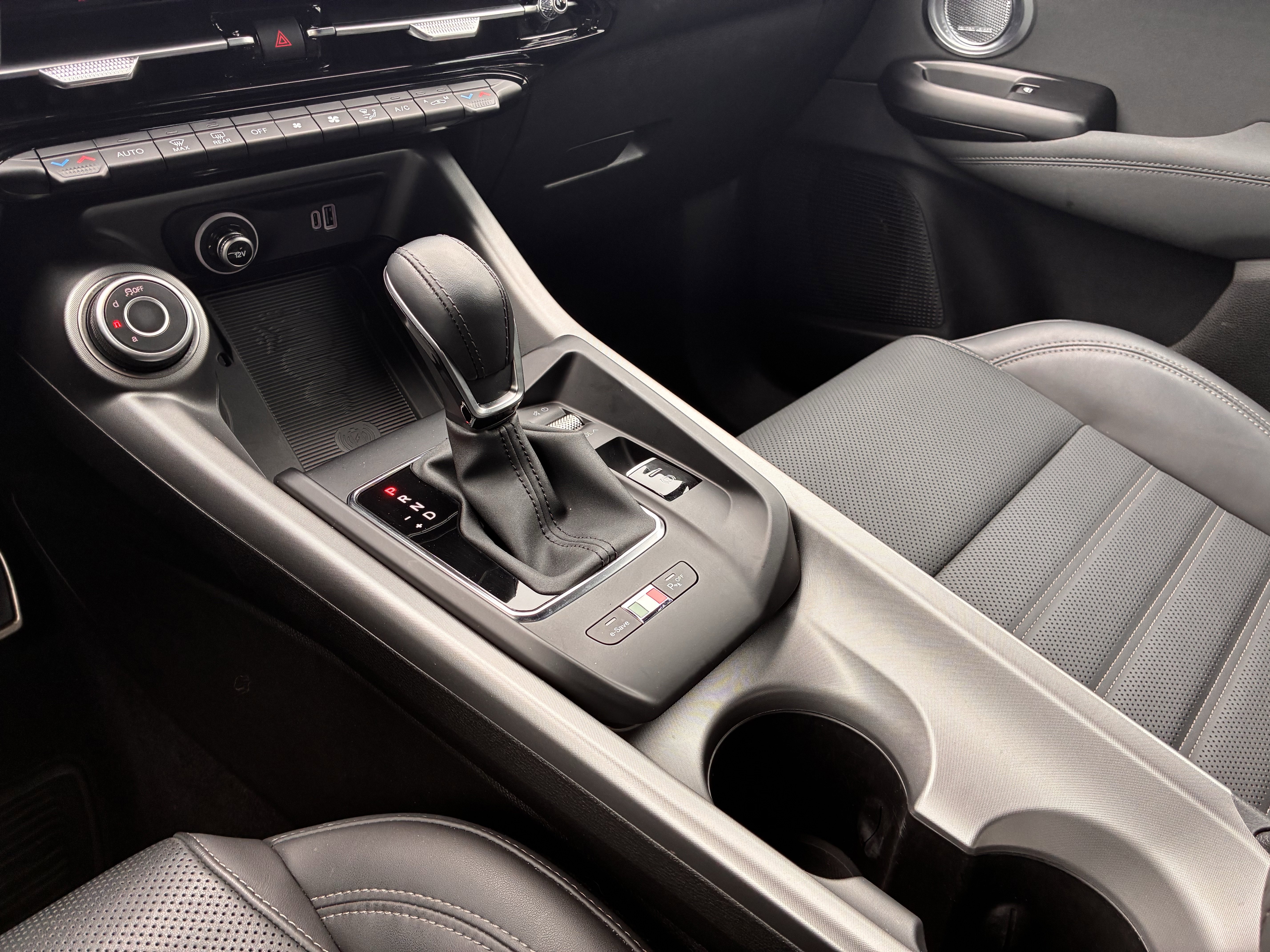 Certified 2024 Alfa Romeo Tonale Speciale image 19