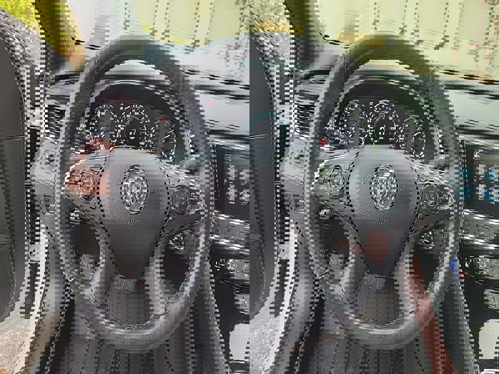 Used 2019 Buick LaCrosse Avenir w/ Driver Confidence Package II image 22