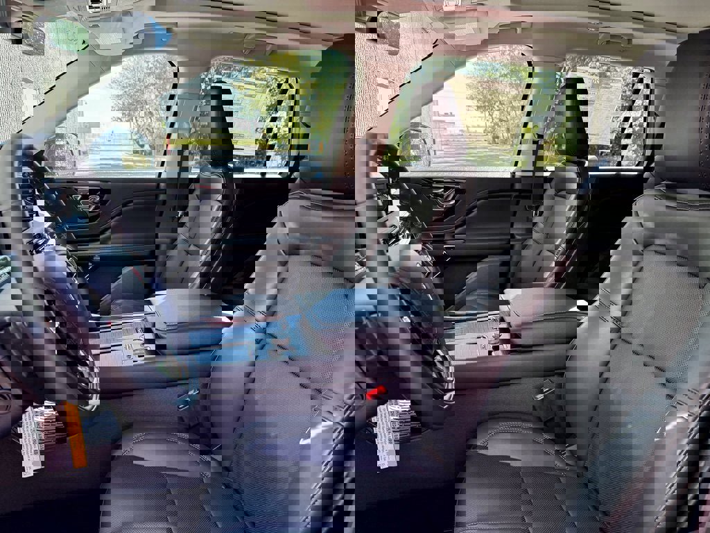 New 2025 Lincoln Aviator AWD w/ Jet Appearance Package image 10