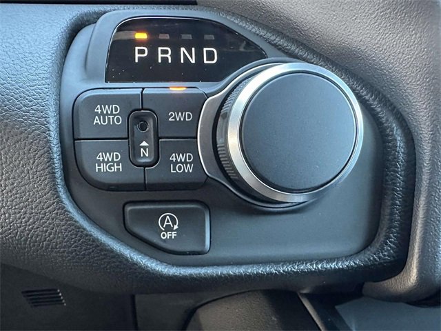 New 2026 RAM 1500 4x4 Crew Cab image 14