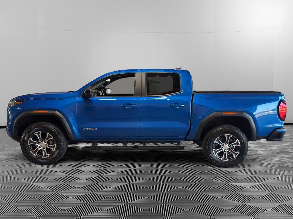 Used 2023 GMC Canyon AT4 w/ AT4 Premium Package AWD/4WD image 2
