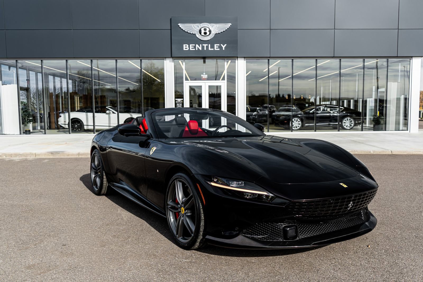 Used 2024 Ferrari Roma image 19