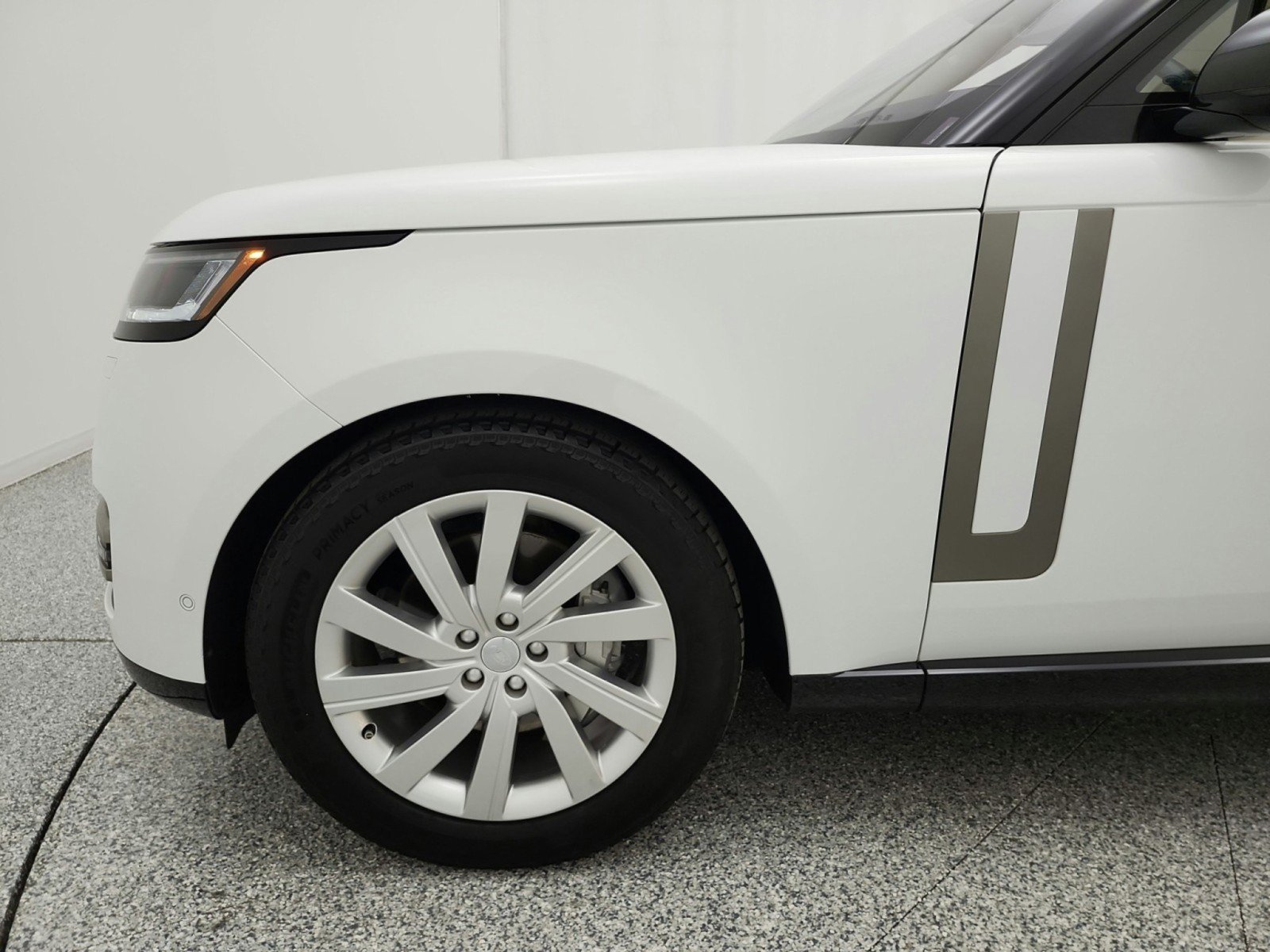 Used 2023 Land Rover Range Rover SE AWD/4WD image 17