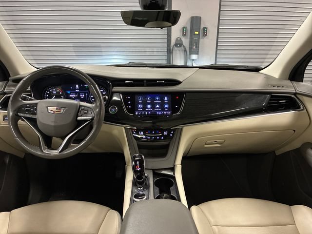 Certified 2022 Cadillac XT6 Premium Luxury w/ Technology Package FWD image 12