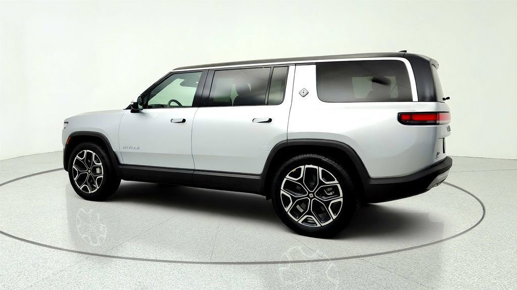 Used 2025 Rivian R1S Adventure AWD/4WD image 7