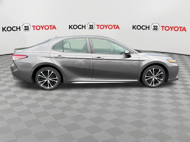 Used 2019 Toyota Camry SE FWD image 9