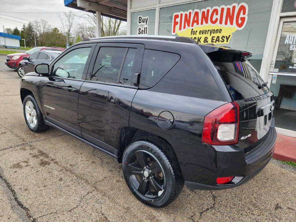 Used 2017 Jeep Compass Sport w/ Power Value Group AWD/4WD image 4