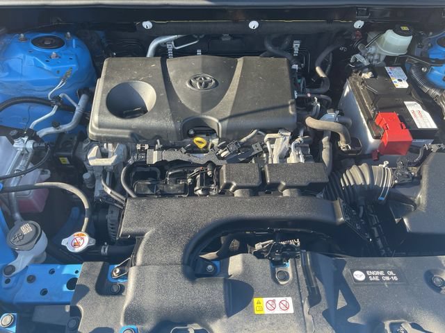 Used 2019 Toyota RAV4 LE w/ Carpet Mat Package AWD/4WD image 11
