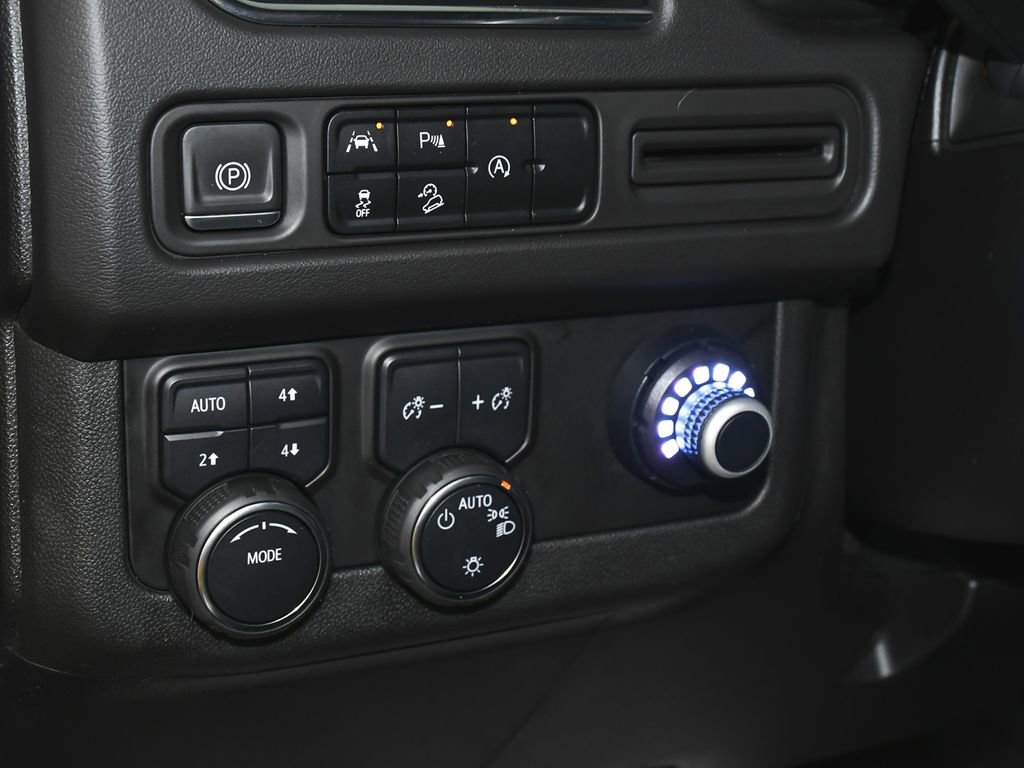 Used 2023 Chevrolet Tahoe Z71 image 18